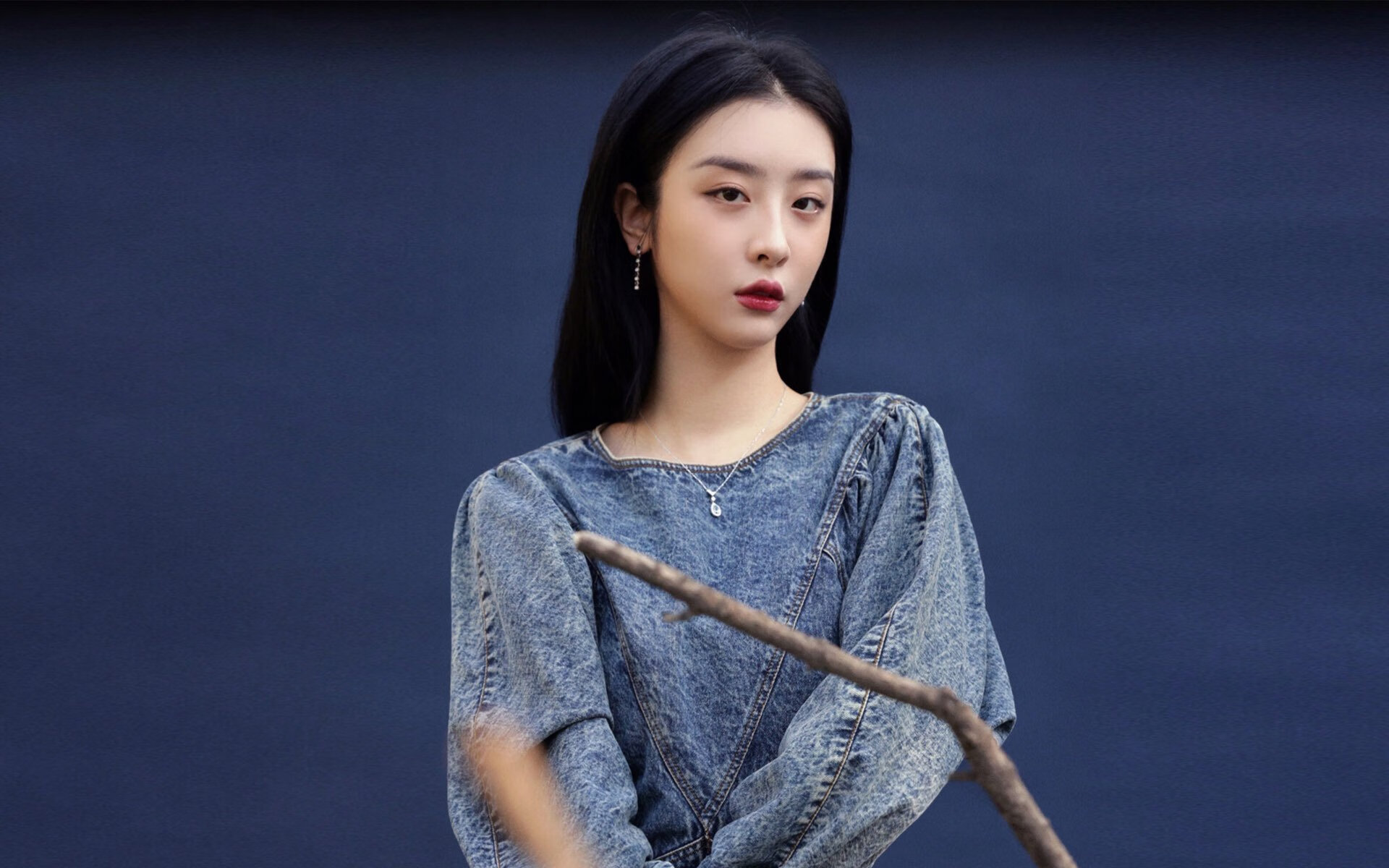 开云竞猜官网-新兴极限运动“飞索”表演，惊险刺激，飞行 极限运动